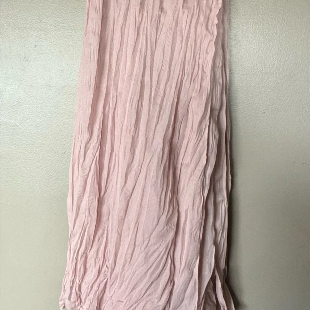 NWOT Elegant Long & Wide Soft Pink Scarf Wrap Crinkle Style w/ Minor Callouts - Picture 3 of 8